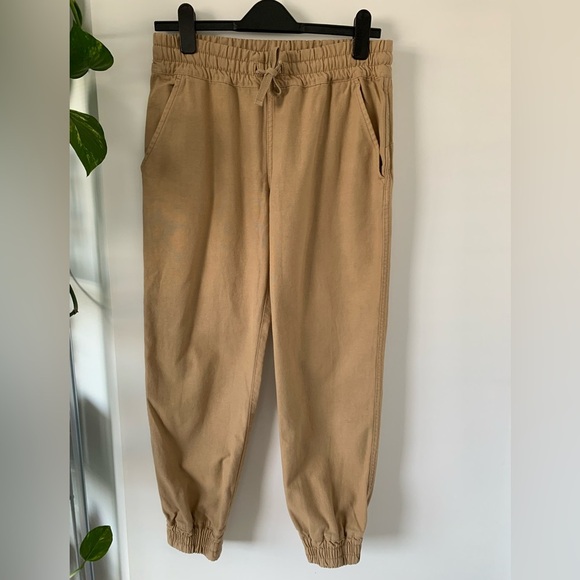 TNA Pants - ARITZIA TNA Joggers Tan SZ: US S